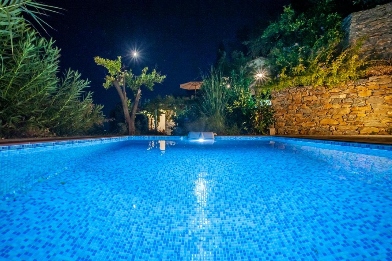 Olea Skopelos Villas With Swimming Pools & Sea View Panormos  外观 照片
