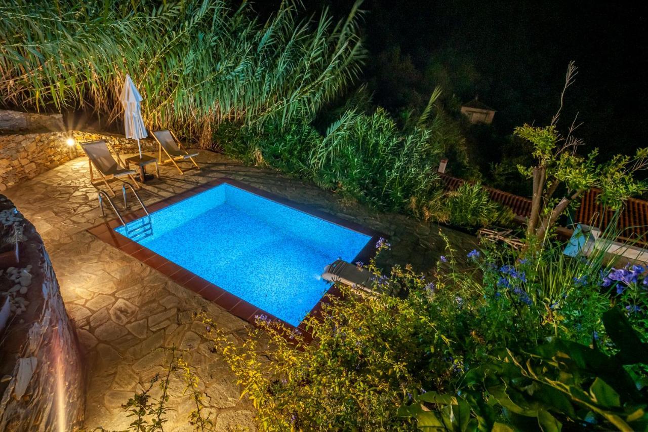 Olea Skopelos Villas With Swimming Pools & Sea View Panormos  外观 照片