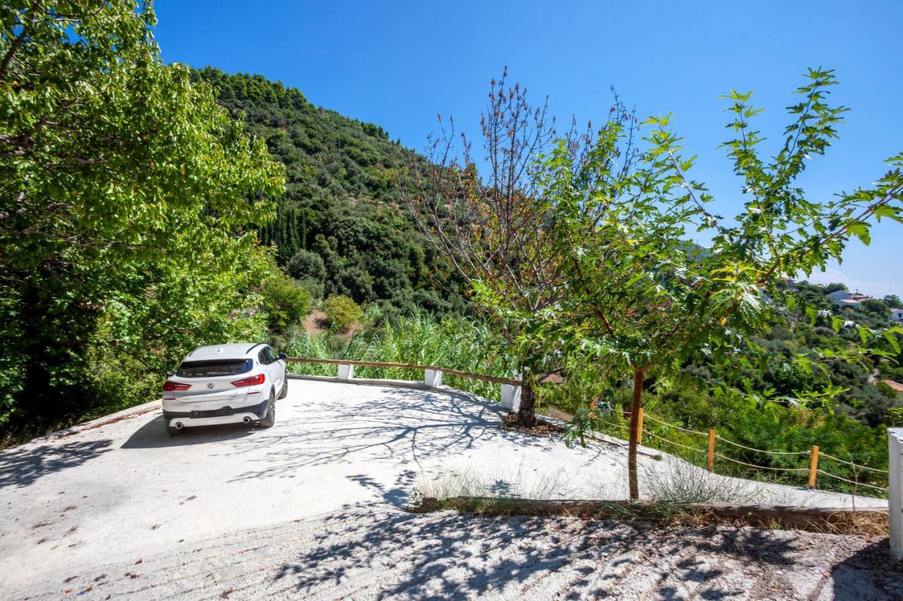 Olea Skopelos Villas With Swimming Pools & Sea View Panormos  外观 照片